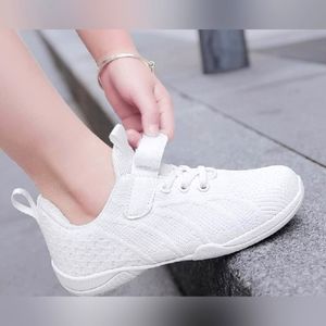 YingRui Sneakers -  (COPY) - 34 EU (7.5 in. INSIDE SOLE LENGHT), white